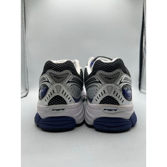 Saucony ProGrid Omni 9 “Skipper Blue” size 8 men’s